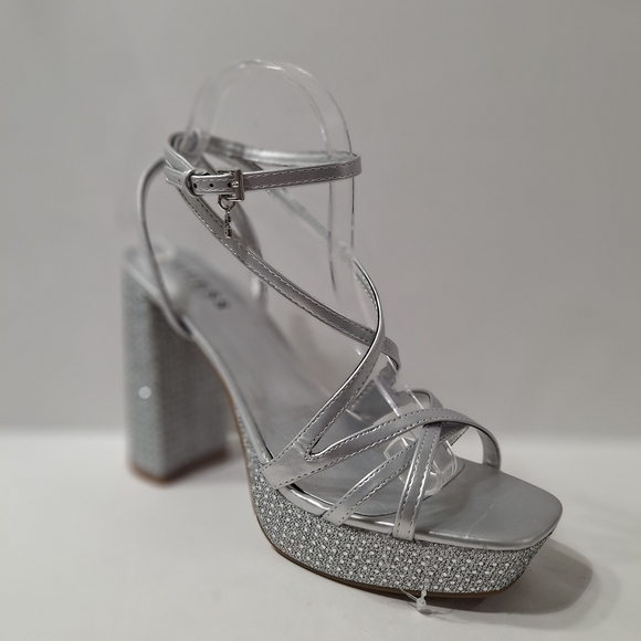 GUESS NEW Silver Rhinestone Platform Night Out Bling Glam Dressy Heels Size 9.5 - Picture 1 of 12